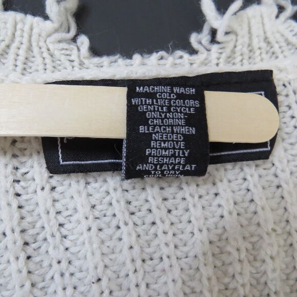 Polly & Esther Junior's Deconstructed Star Sweater Cream/Pink XL EUC - Picture 10 of 10